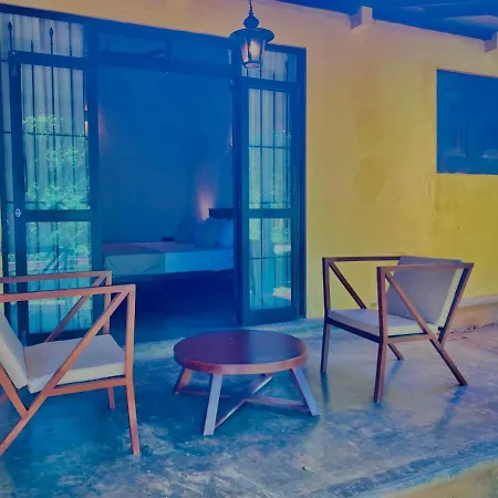 Runaway Beach Villa-3